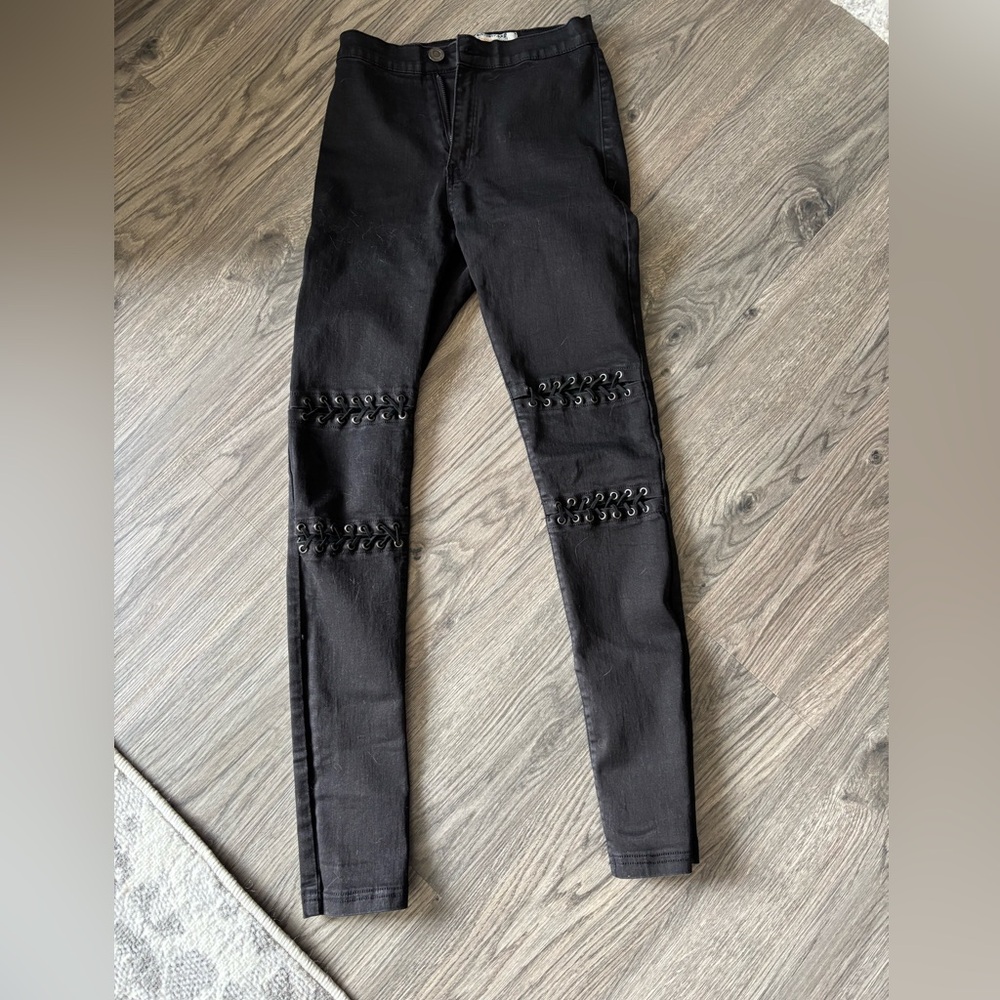 ⭐️Boohoo Black Skinny Jeans w/ Lace Detailing Goth 4